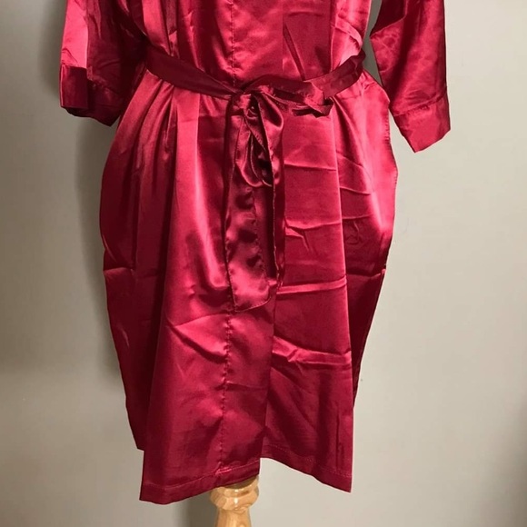 BURGUNDY BRIDESMAID ROBE - Picture 4 of 4
